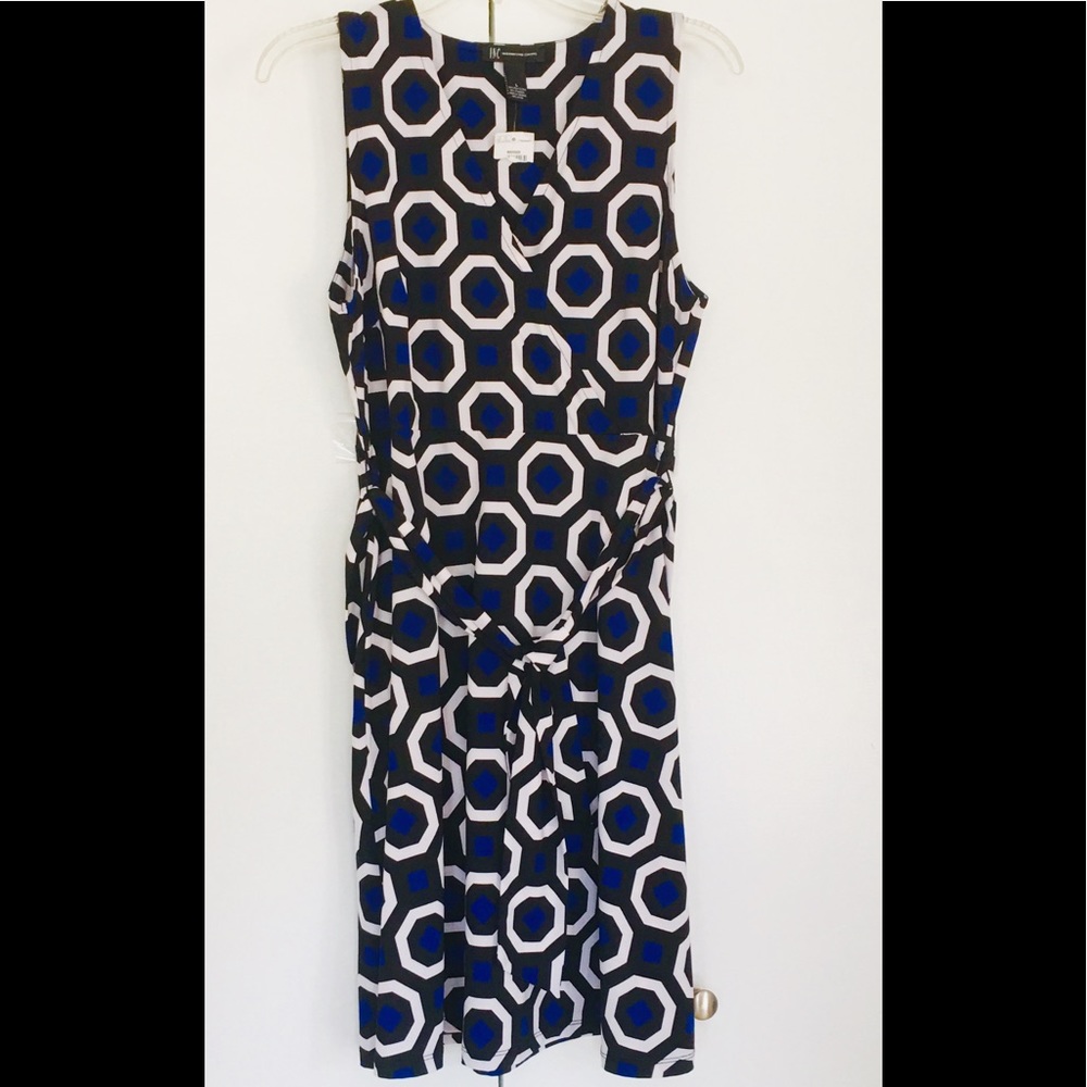 Inc international concepts octagon print NWT L